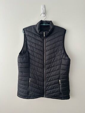 Sunice Black Quilted Insulated Vest - Women's